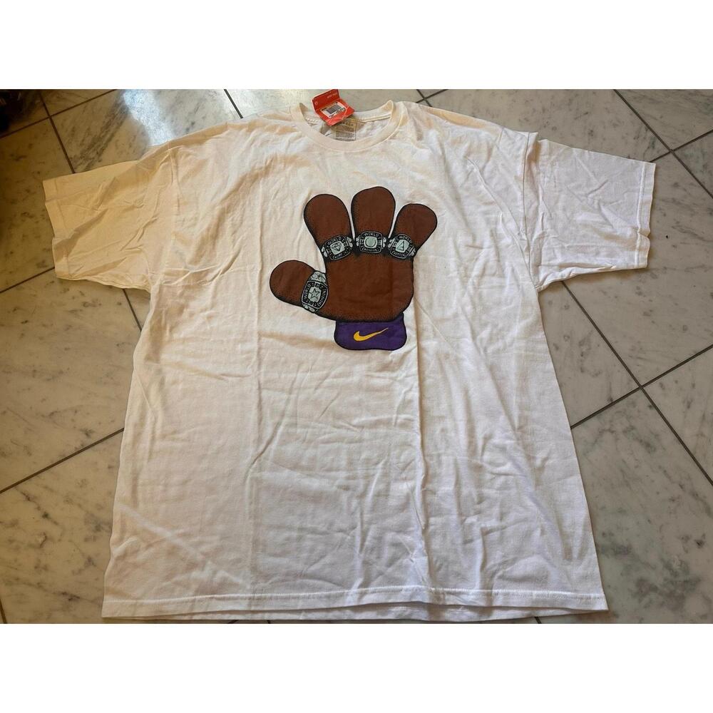 Kobe Bryant Muppets Puppets 4 Rings 2009 Championship T-Shirt White New